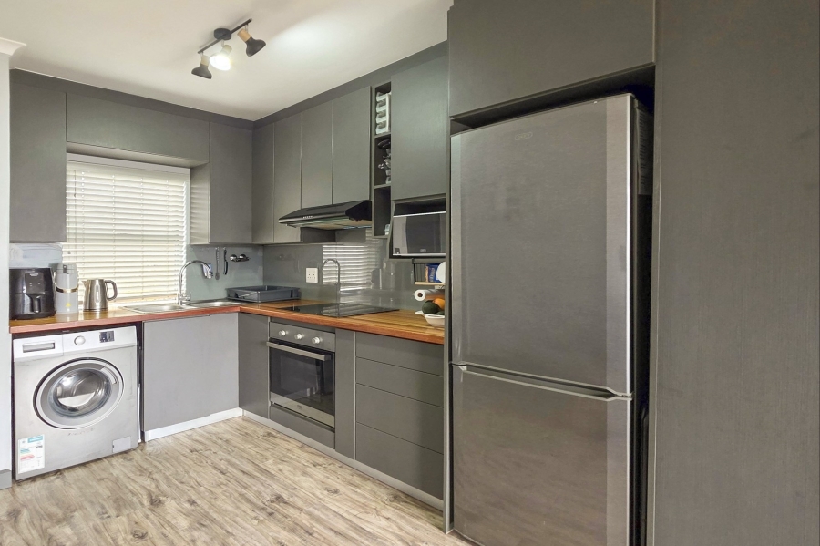 2 Bedroom Property for Sale in Sonstraal Heights Western Cape